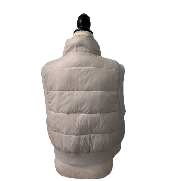 EUC*-Offline by Aerie Glacier Gray Lined Puffer Vest w/ Pockets-Medium - Picture 3 of 12